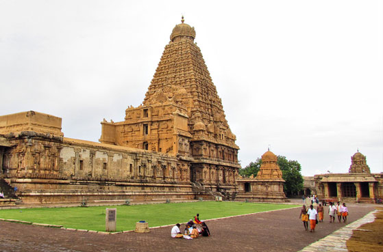 Brihadeeswarar Temple